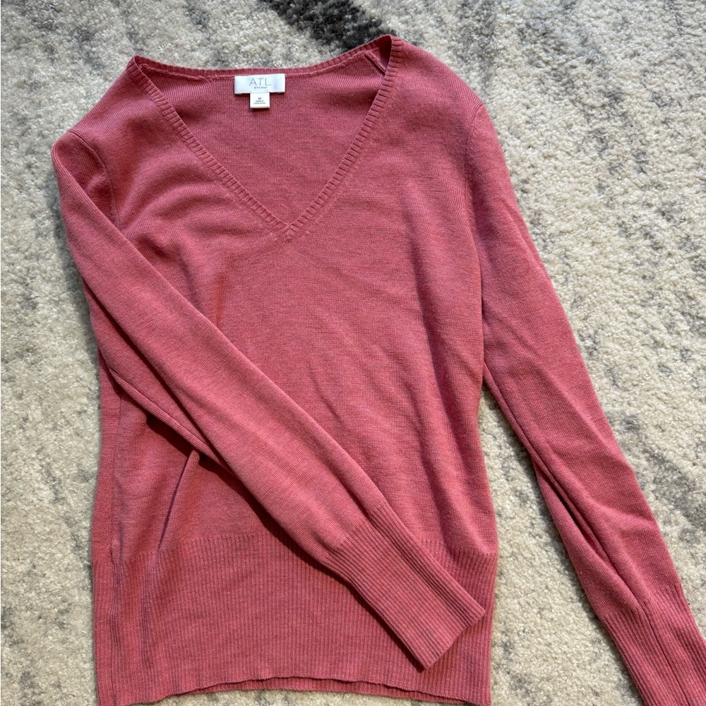 ATL Studio - Women's V-Neck Sweater Pink